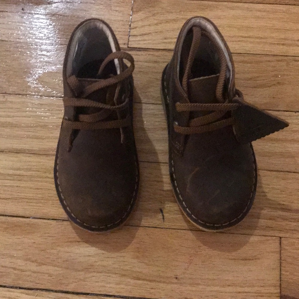 Clark’s Boys’ Desert Boot - Size 6W (Toddler)
